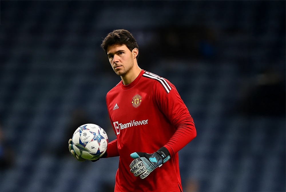 سيني لامنز الحارس البلجيكي ينتقل إلى مانشستر يونايتد بعقد طويل الأمد