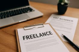 كيف تبدأ العمل كمستقل (Freelance) في بلجيكا؟