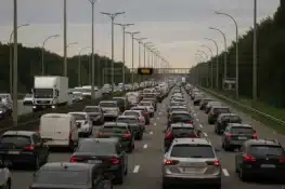 حركة المرور في بلجيكا اليوم تعرف تباطؤاً بسبب الطرق الباردة