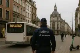 أخبار بلجيكا اليوم توتر اجتماعي تحقيقات سوريا وأمن مشدد في البلاد