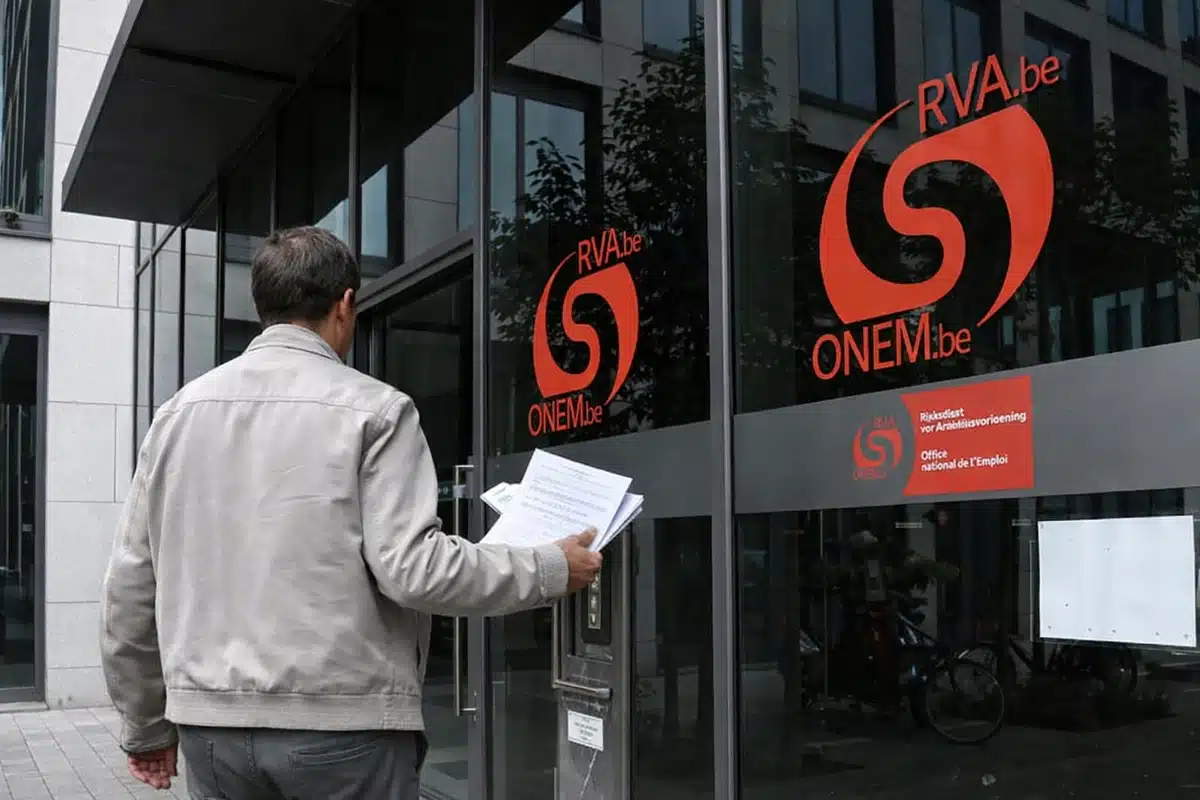 من سيفقد حق البطالة في بلجيكا ابتداء من يناير 2026؟