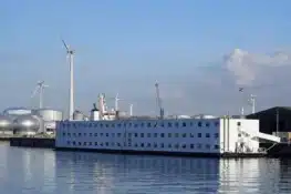 سجون عائمة قيد الدراسة في بلجيكا لمواجهة الاكتظاظ القياسي