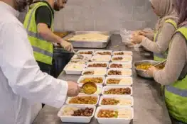 كم تبلغ تكلفة كفالة إفطار صائم في بلجيكا؟