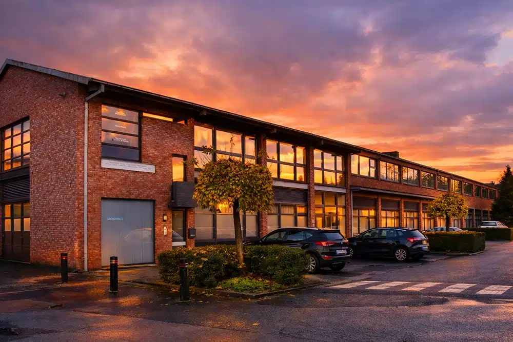 مساجد بروج: أين يصلي المسلمون داخل المدينة؟