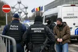 بلجيكا تدرس حظر دخول مدى الحياة على متورطين بالتطرف والإرهاب